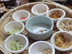 -包整·丝娃娃(一览甲秀楼风景店)