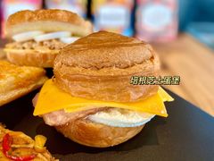 -星巴克臻选(湖滨道店)
