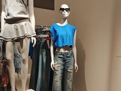 -URBAN REVIVO(西安Momopark店)