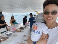 -三亚游船旅游中心(三亚鹿回头游艇游船公共码头店)