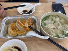 -周震馄饨