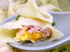 咸蛋黄鲜肉馄饨-顶巧鸡汤馄饨(虹口总店)