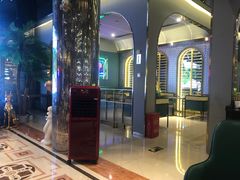 -皇宫大酒店