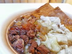 -花溪王记牛肉粉(四季花溪商场店)