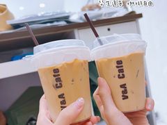 -V&A cafe