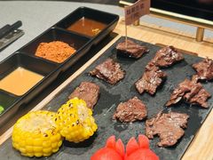 -左庭右院鲜牛肉火锅黑金店(陆家嘴中心店)