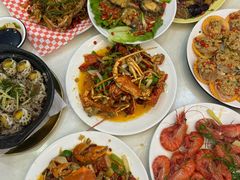 -覃记海鲜美食餐厅