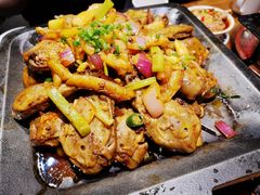 平锅鸭头-炉小二铜锅牛蛙•川湘菜(三里屯店)