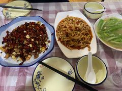 -洪霞餐馆