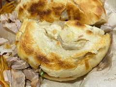 -金卯白肉罩火烧
