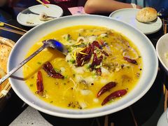 -粉墨特色菜·烧烤音乐酒馆