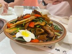 -菌林天下·野生菌汤锅
