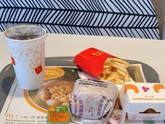 -麦当劳(保利若比邻店)