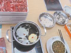 -杨老板·海鲜集市火锅·鲜切牛肉(中防万宝店)