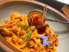 敲糖棒棒鸡-辛香汇·现炒川菜(淮海路百盛店)