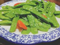 清炒荷兰豆-阿鹏故事云南野生菌火锅(人民路店)