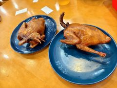 红烧乳鸽-煲煲掂风味煲仔饭餐厅(西区店)