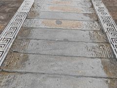 -巴陵广场