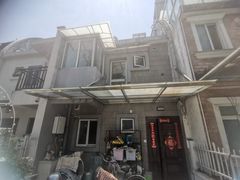 -小海豚国际游泳培训(长宁龙之梦酒店)