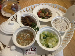-童谣里医疗级月子中心(独栋湖景店)