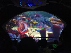 -海底巡游艇:尼莫和好友的海洋世界