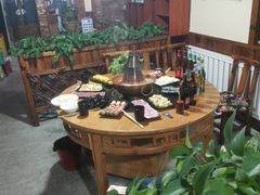 -果松木炭酸菜铜火锅·外婆参鸡汤