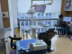 -瑞尔齿科(上海长风大悦城店)