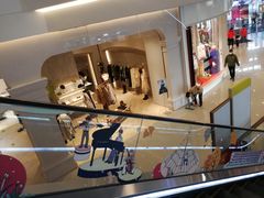 -华为授权体验店(中山公园来福士)