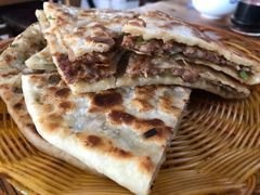 -溢心园香河肉饼总店