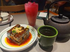 白米酒和红玫瑰-云海肴·汽锅鸡·云南菜(高德置地店)