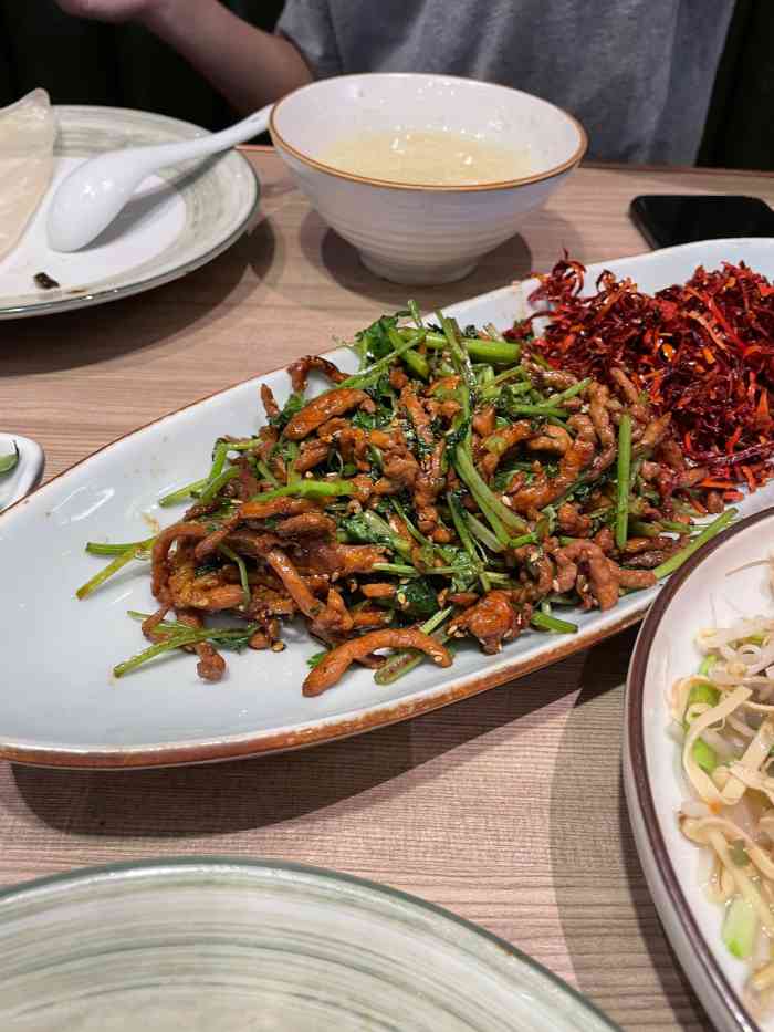 开发区香坊万达里很久很久的老店了,在万达广场3楼,位置很明显,地下