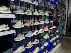 -adidas(滔搏朝阳大悦城店)