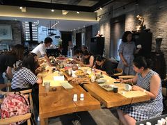 -瓷语堂(上海五维空间创意园店)