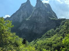 -鹿院坪生态旅游景区