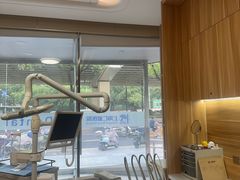 -上海仁爱医院口腔科 · 种植