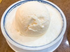 双皮奶加雪糕-仁信老铺甜品(北京路店)