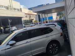 -成都华星西蒙上汽大众4S店(羊西线店)