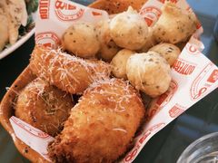 -BOTTEGA意库(中骏世界城店)