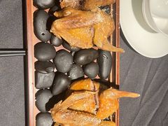 盐焗香茅乳鸽-小运河·公馆(国贸店)