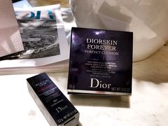 -Dior迪奥(上海世茂广场店)