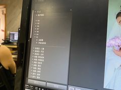 -金夫人化妆摄影职业培训学校