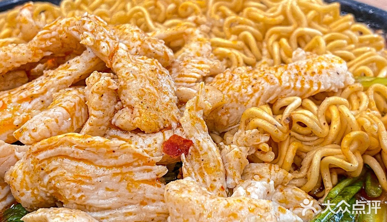 沈阳｜这就是浑南小吃排队王吗⁉️戴记麻辣烫