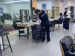 -88潮牌造型烫发·染发