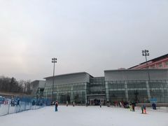 -亚布力新体委滑雪场