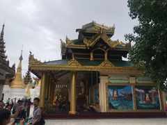 -ခြောက်ထပ်ကြီးရွှေသာလျောင်းဘုရားကြီး