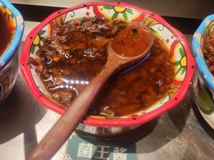 -老牌坊云南鱼豆花火锅(哈西万达店)