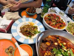 -川流不息·地道川菜·小龙虾(松东路店)