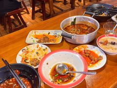 -爆炸头阿姨小四川正宗川味小吃(无任何分店)
