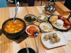 大酱汤-源味屋韩式火锅&炸鸡(鼎城当代商城店)