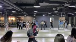 点击看大图 -Hyun极炫舞蹈